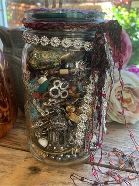 💍 Large Mystery Jewelry Jar- All pieces Wearable